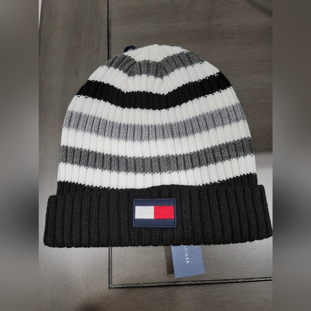 Tommy Hilfiger beanie
